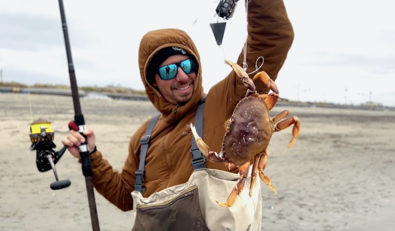 Winter Time OG Beach Crab Snaring - The Lost Anchovy